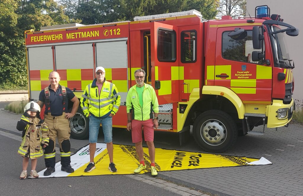 Carsten Kluke mit Nachwuchs „Sohn“, Ralf Hühne Kreisverkehrswacht, Michael Gertler Kreisverkehrswacht